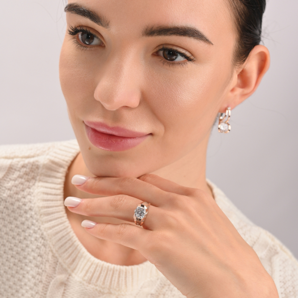 Серебряное кольцо с золотыми вставками (010к)