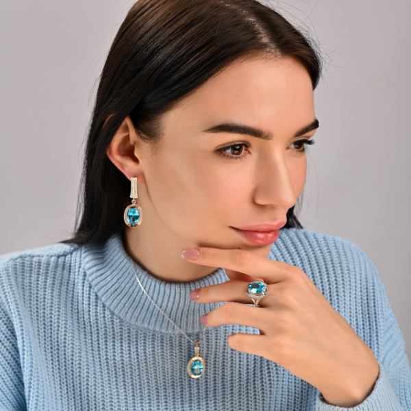 Серебряные серьги со вставками из золота (037с)