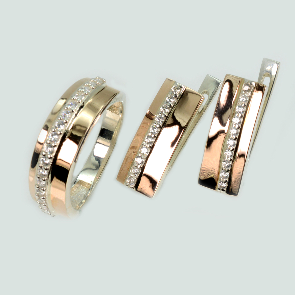 С золотыми пластинами серебряный гарнитур (040)