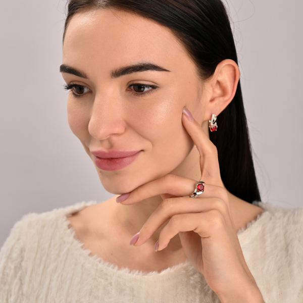 Серебряное кольцо с золотыми накладками и кубическим цирконием (075к)