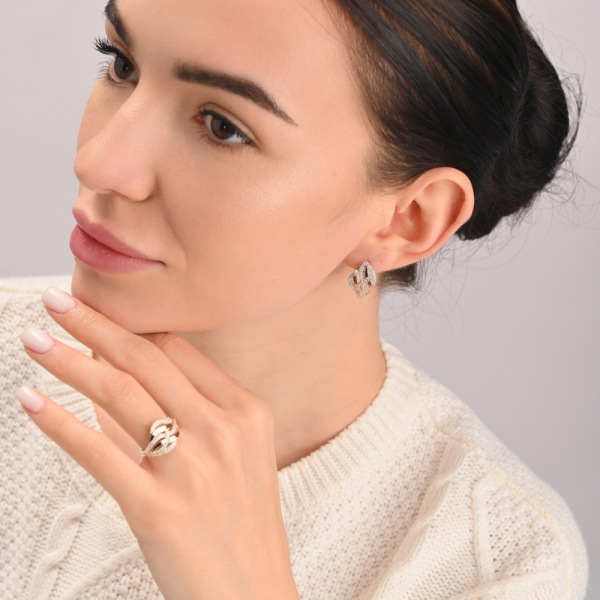 Кольцо из серебра (077к)