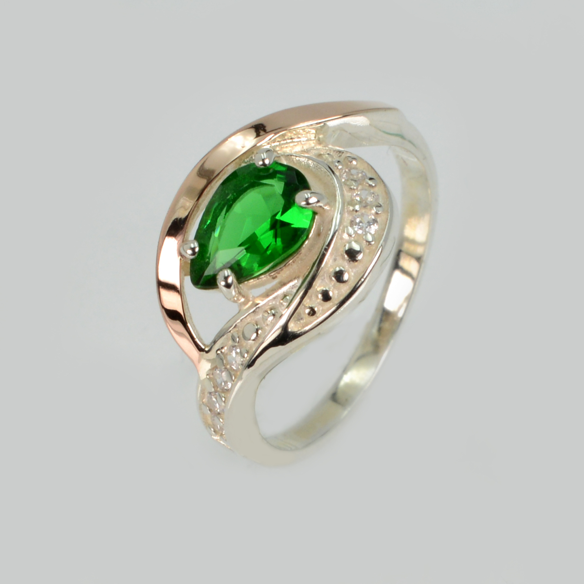 Серебряное кольцо с элементами золота (078к)