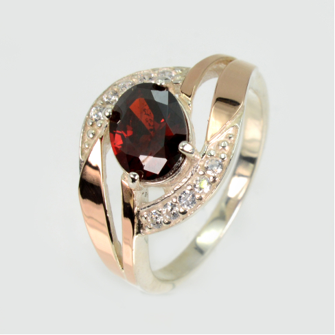 Серебряное кольцо со вставками из золота