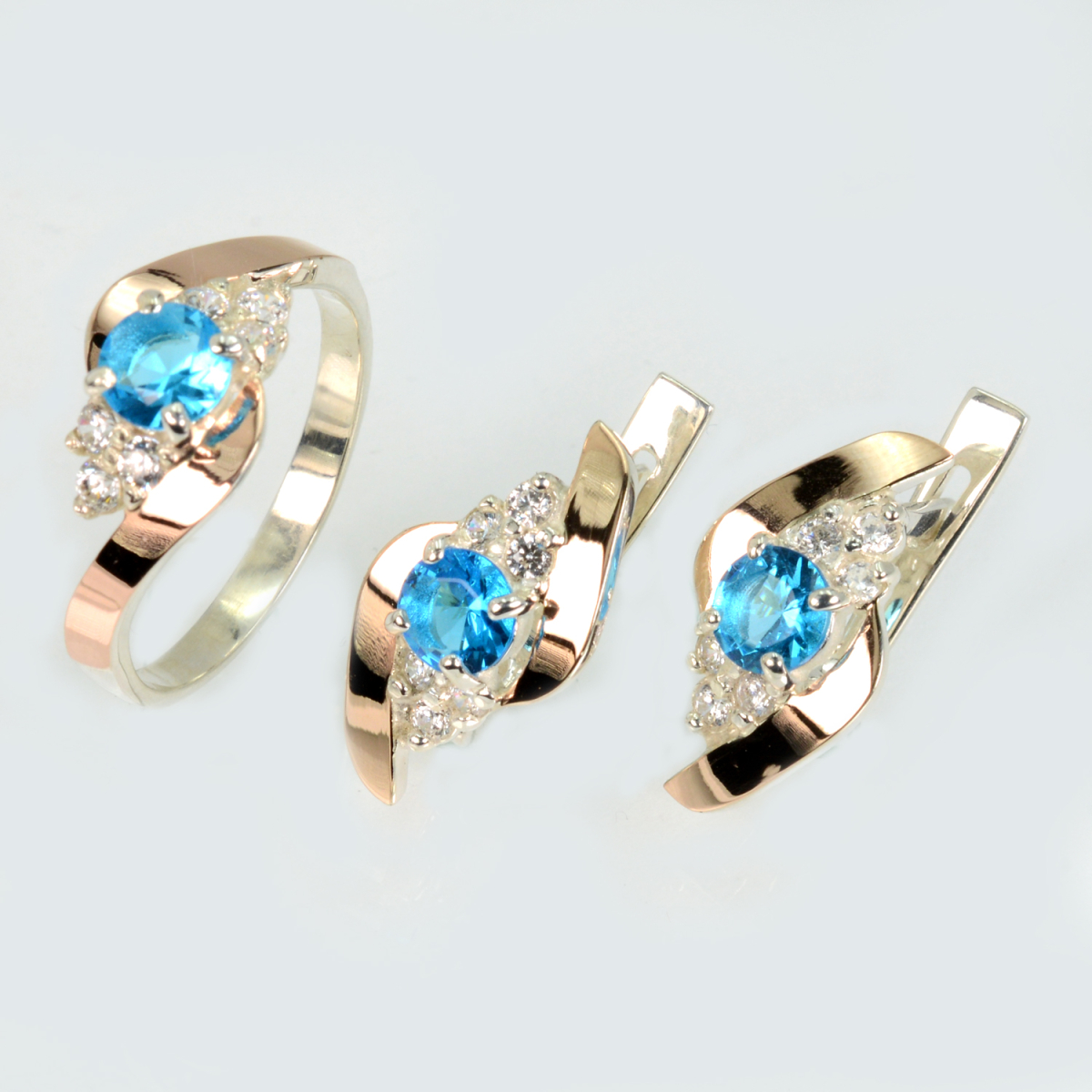 Набор серебряный с золотыми вставками (092)