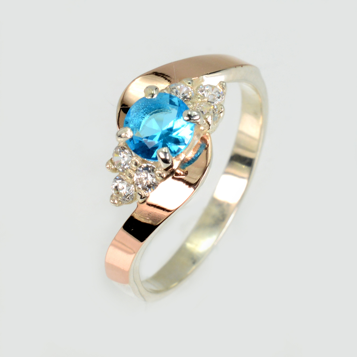 Кольцо серебряное  с вставками из золота (092к)