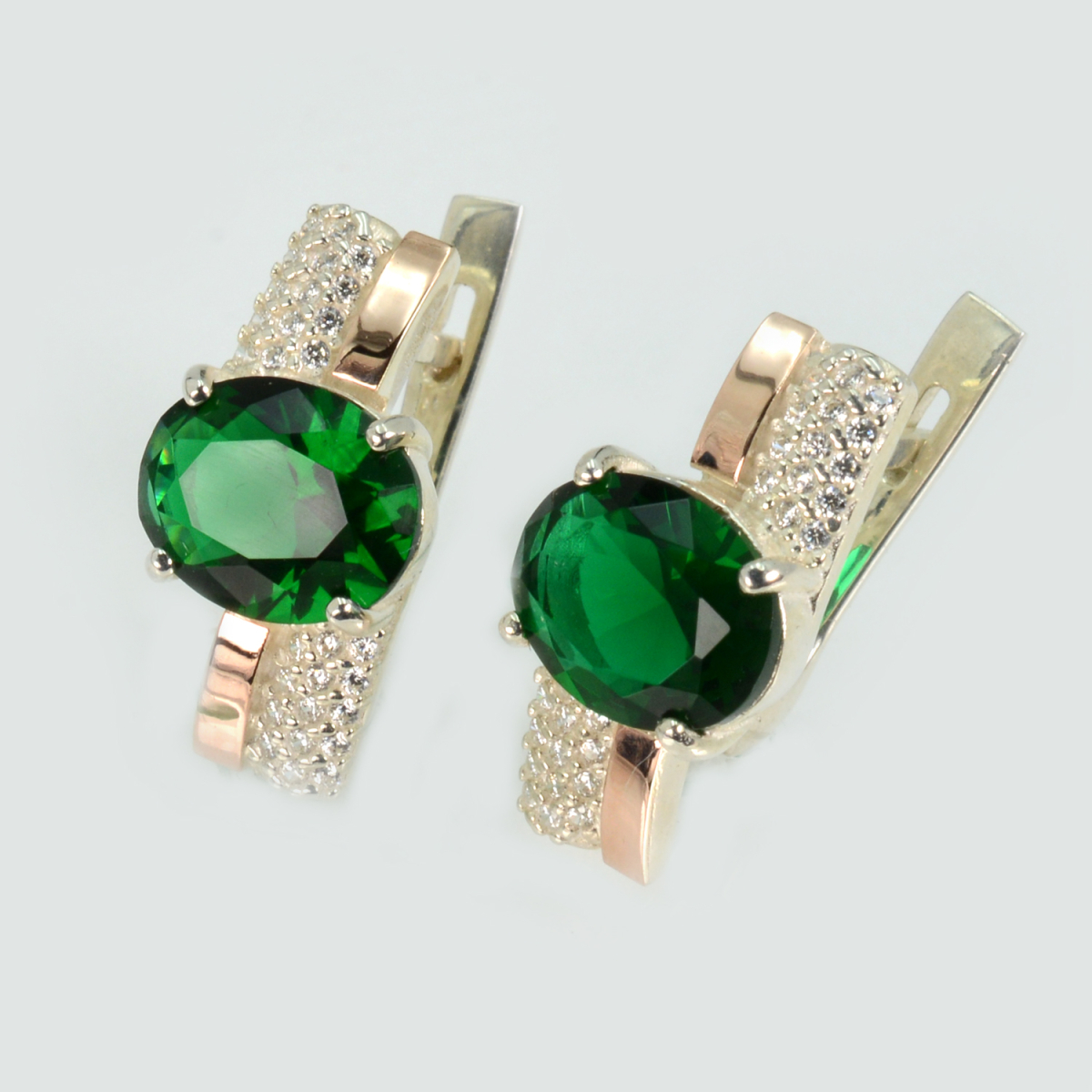 Серебряные серьги с золотыми пластинами и фианитами (096с)