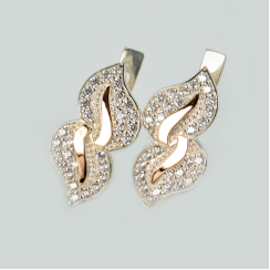 Серебряные серьги с золотыми пластинками и фианитами