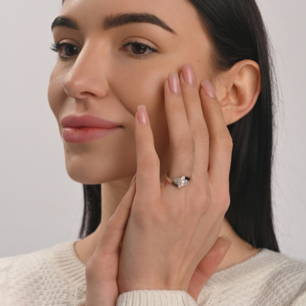 Кольцо серебряное с жемчугом (106к)