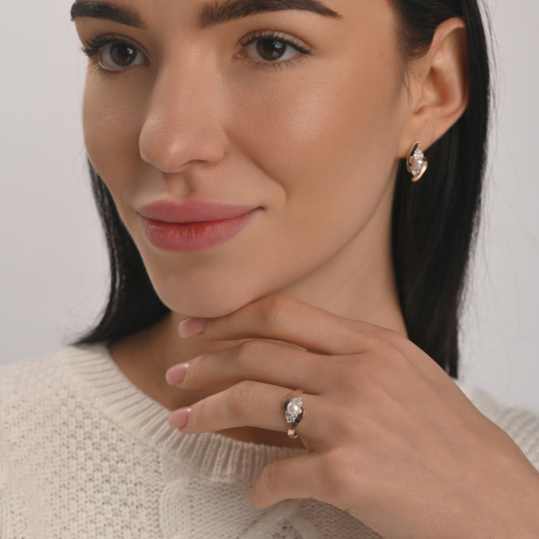 Кольцо серебряное с жемчугом (106к)