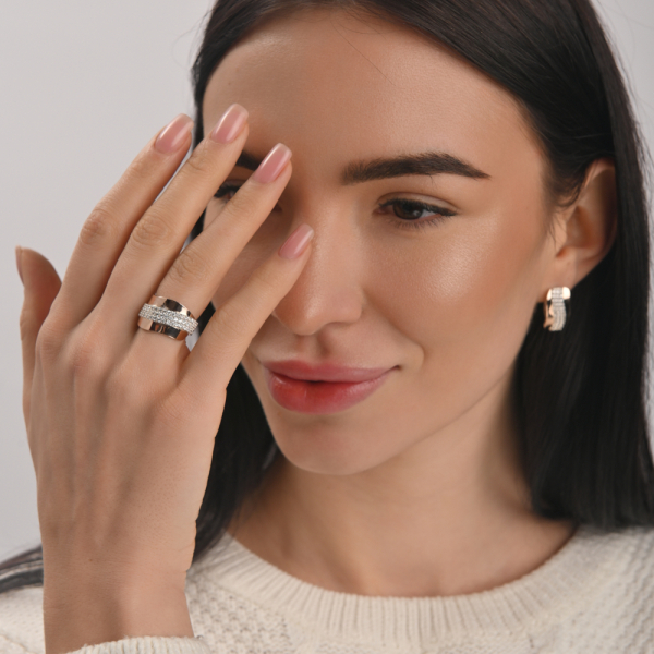 Серебряное кольцо с золотыми накладками (131к)