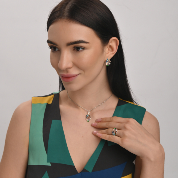 Серебряное кольцо с золотыми вставками (133к)