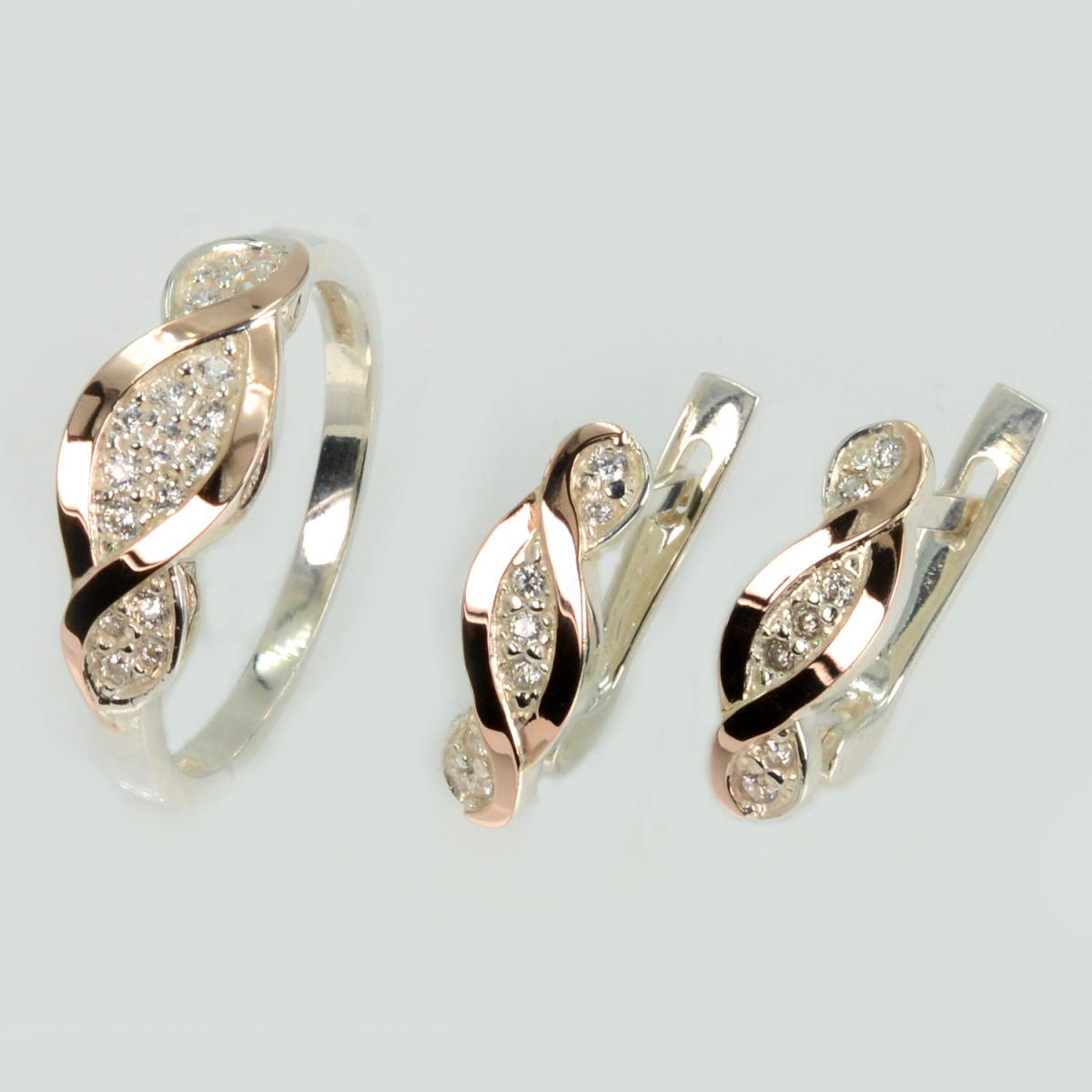 Серебряный набор с золотыми пластинами (141)