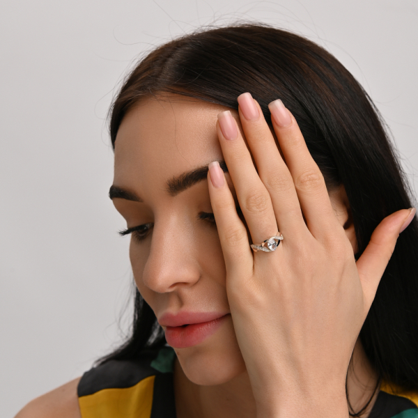 Серебряное кольцо с золотыми вставками (143к)