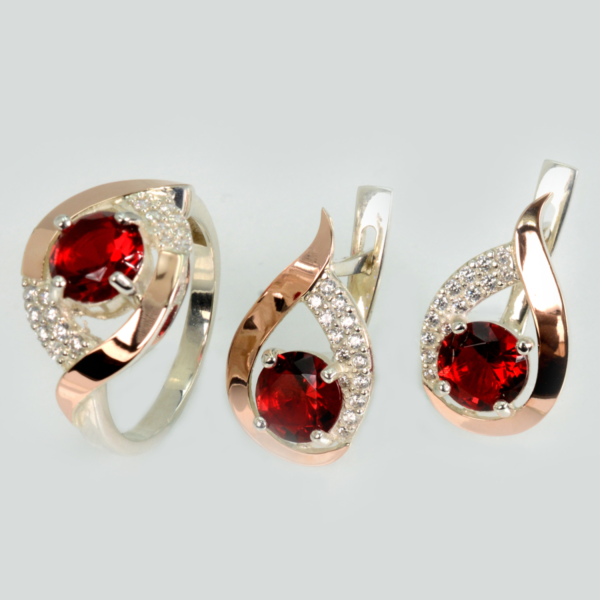 Серебряный гарнитур с золотыми накладками (144)