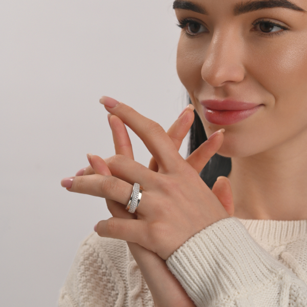 Серебряное кольцо с золотыми вставками (157к)