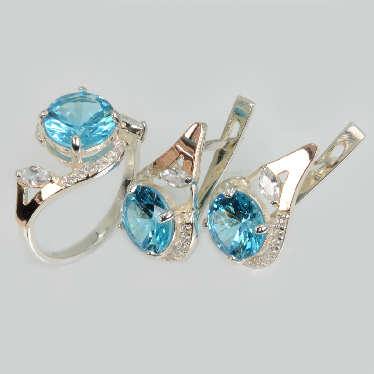 Серебряный набор с золотыми пластинами (166)