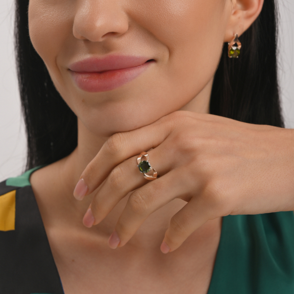 Серебряное кольцо с золотыми вставками (181к)