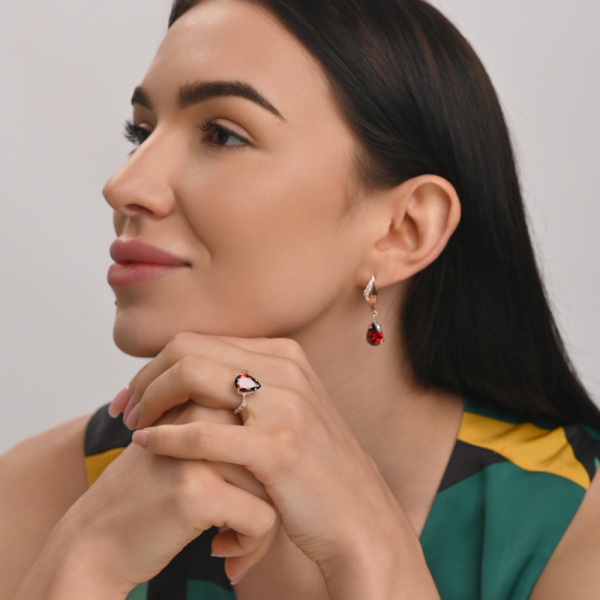 Серебряное кольцо с золотыми вставками (183к)