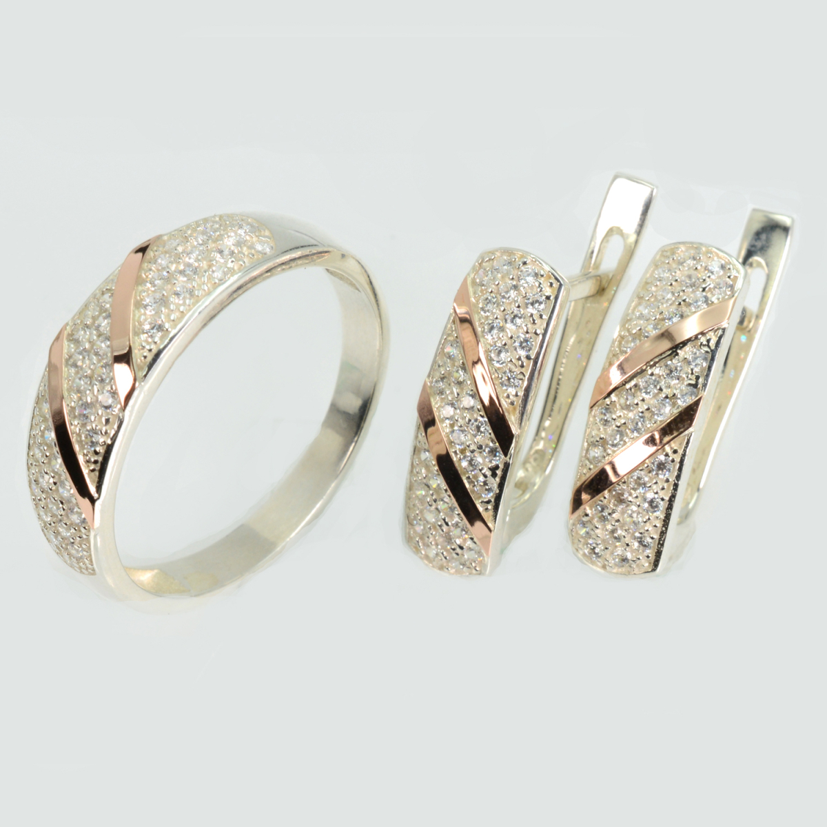 Серебряный набор с золотыми пластинами (196)