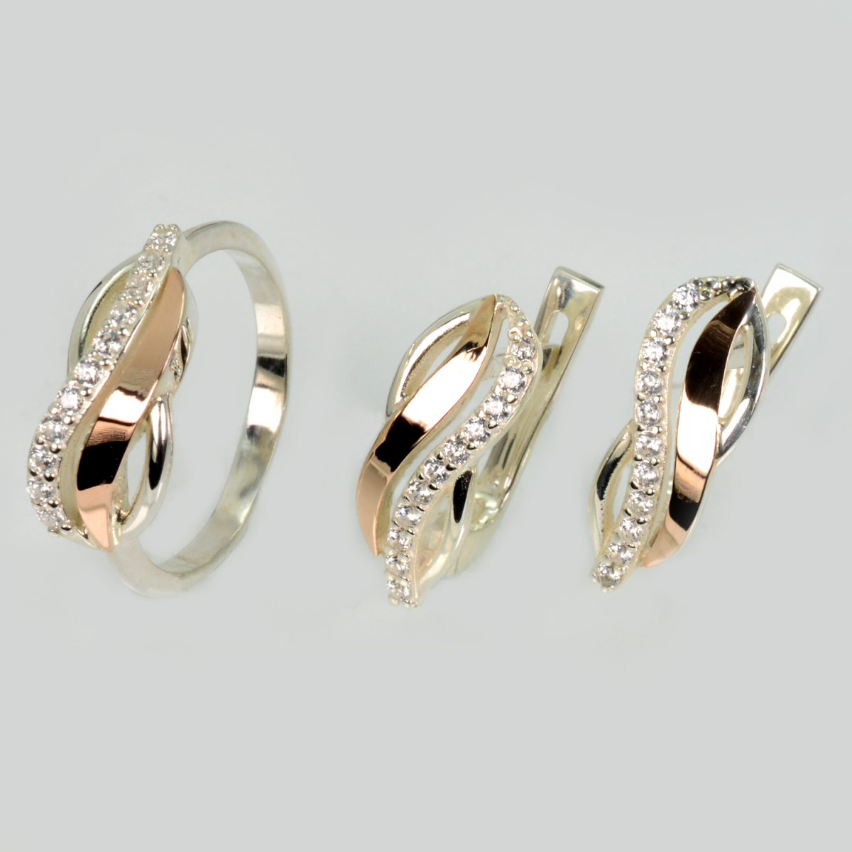 Серебряный набор с золотыми пластинами (219)