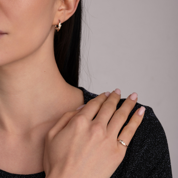 Серебряное кольцо с золотыми вставками (220к)