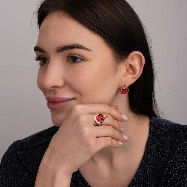 Срібна каблучка з золотими вставками (235к)