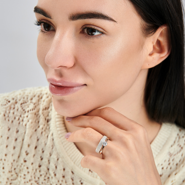 Серебряное кольцо с золотыми вставками (297к)