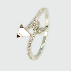 Срібна каблучка з золотими вставками