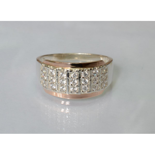 Серебряное кольцо с золотыми вставками (001к)