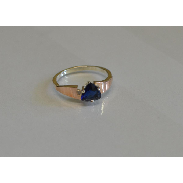 Серебряное кольцо с золотыми вставками (008к)