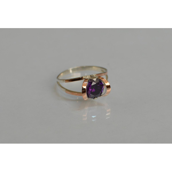 Кольцо серебряное  с золотыми вставками (010к)