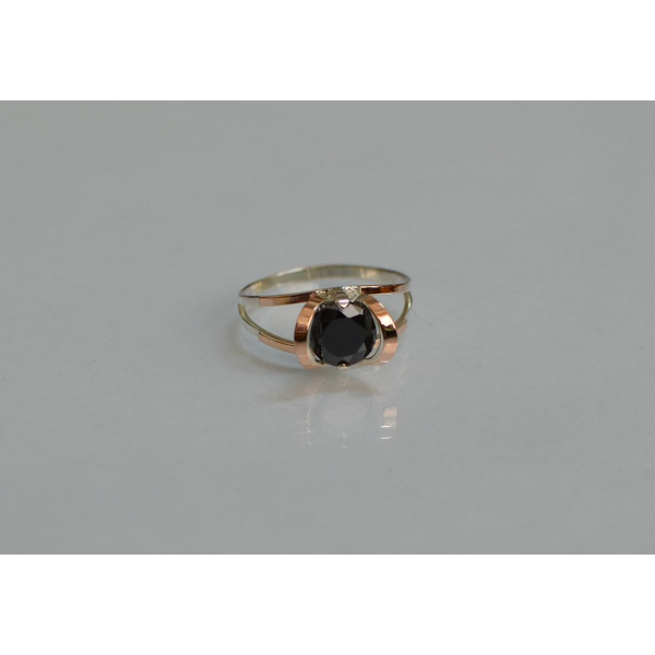 Кольцо серебряное  с золотыми вставками (010к)