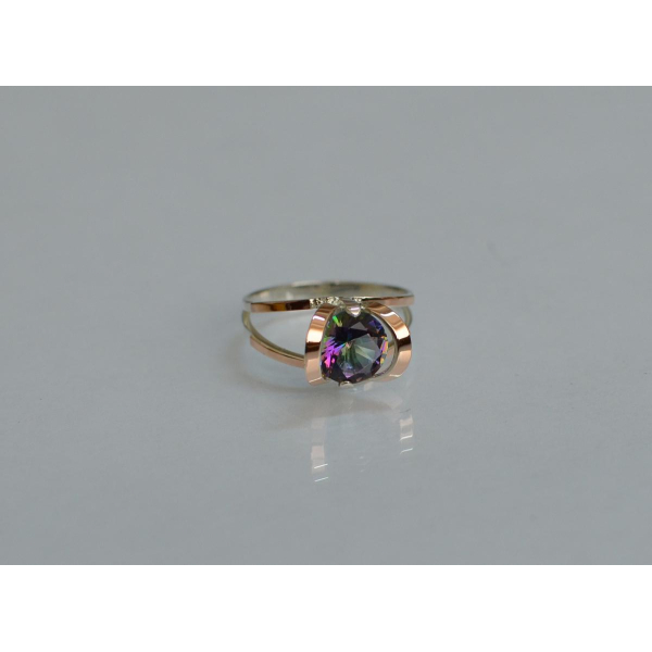 Кольцо серебряное  с золотыми вставками (010к)