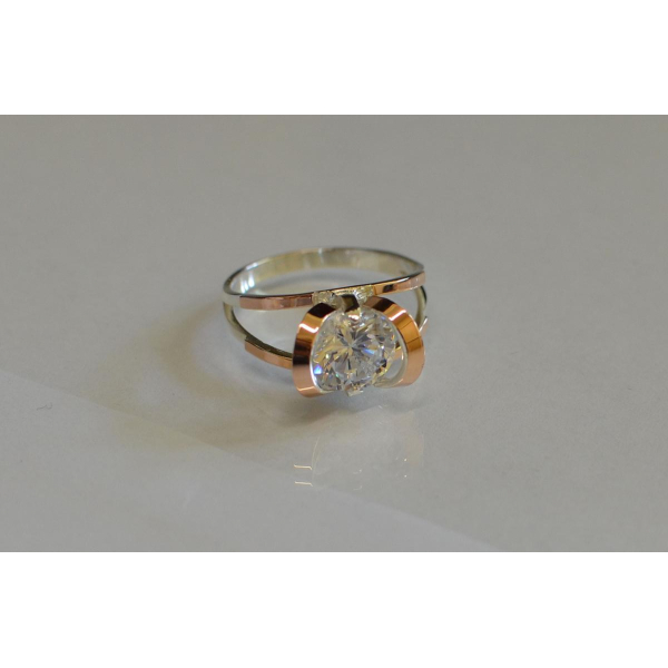 Кольцо серебряное  с золотыми вставками (010к)