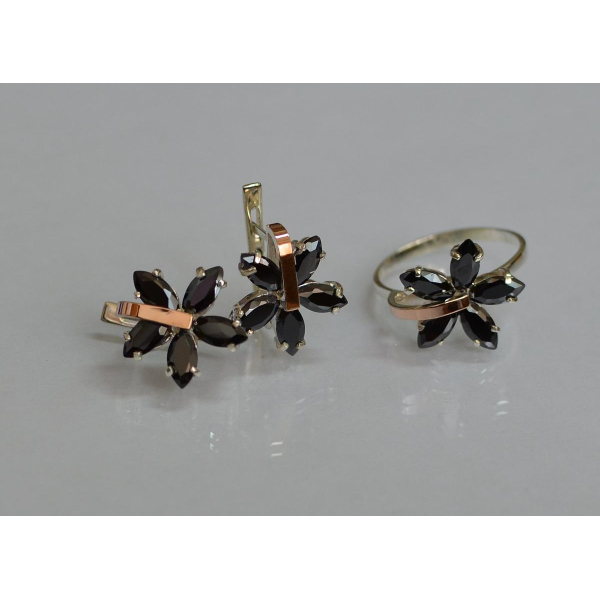 Серебряный гарнитур с золотыми вставками (011)