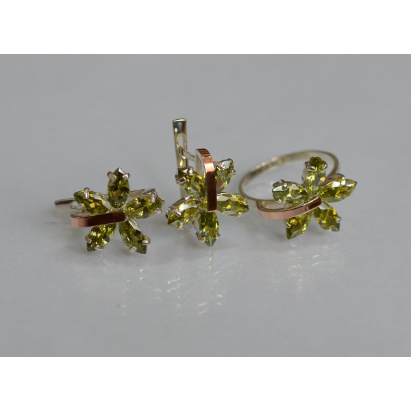 Серебряный гарнитур с золотыми вставками (011)