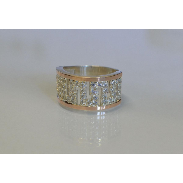 Серебряное кольцо с золотыми вставками. (020к)