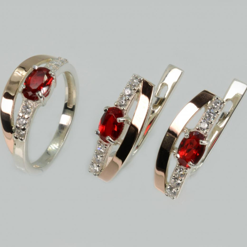 Серебряный набор с  золотыми вставками