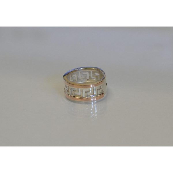 Серебряное кольцо с напайками из золота (022к)