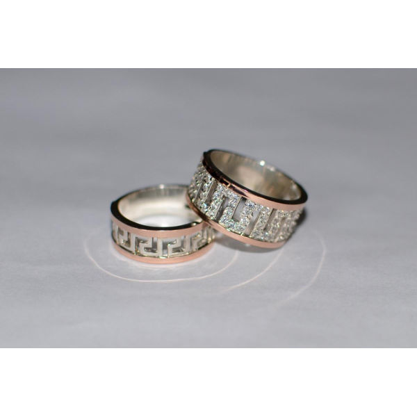 Пара серебряных обручальных колец с золотыми вставками (022к020к)