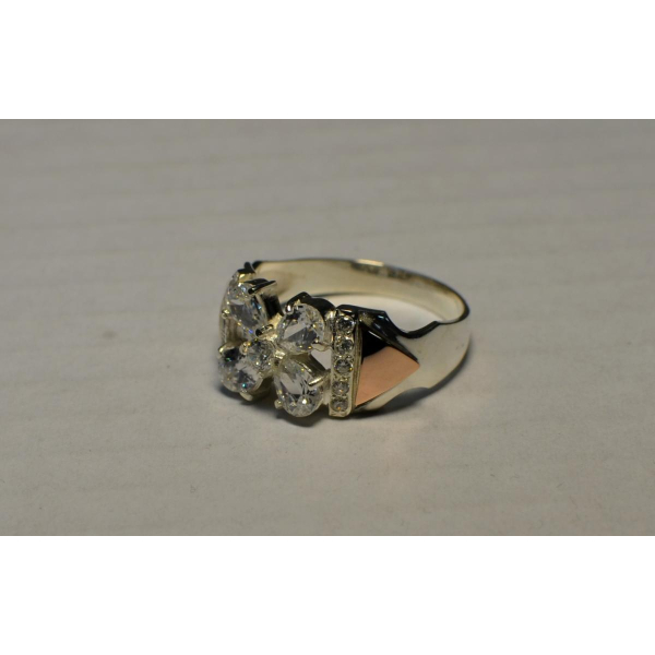 Серебряное кольцо с напайками из золота (024к)