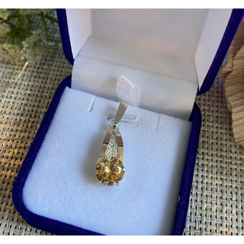 Серебряная подвеска с золотими вставками