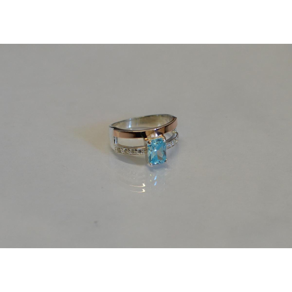 Серебряное кольцо с  накладками из золота (028к)