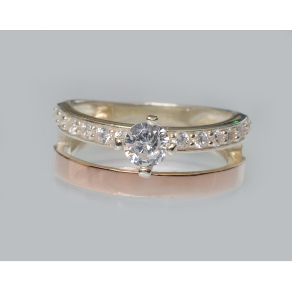 Серебряное кольцо с  накладками из золота (031к)