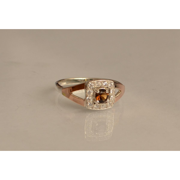 Серебряное кольцо со вставками из золота (032к)