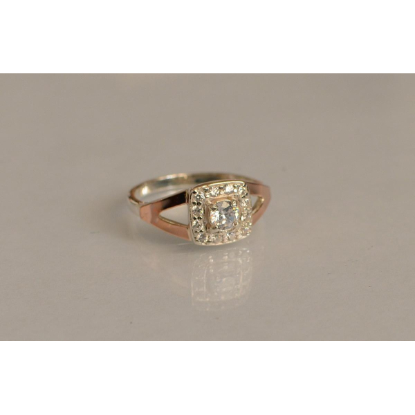 Серебряное кольцо со вставками из золота (032к)