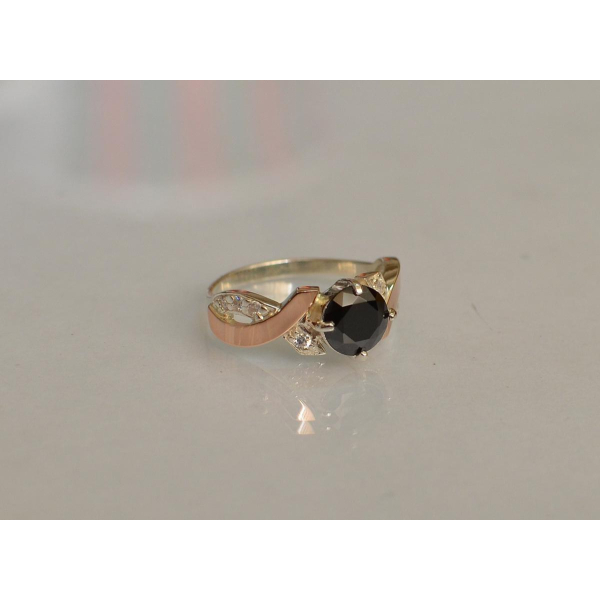 Кольцо серебряное с золотыми вставками (033к)