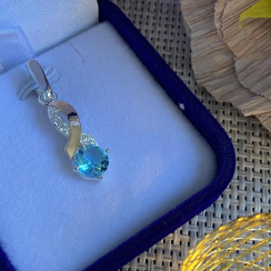 Серебряная подвеска с золотими вставками