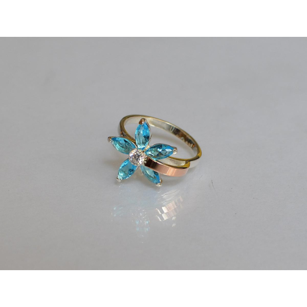 Серебряное кольцо с золотыми вставками (034к)