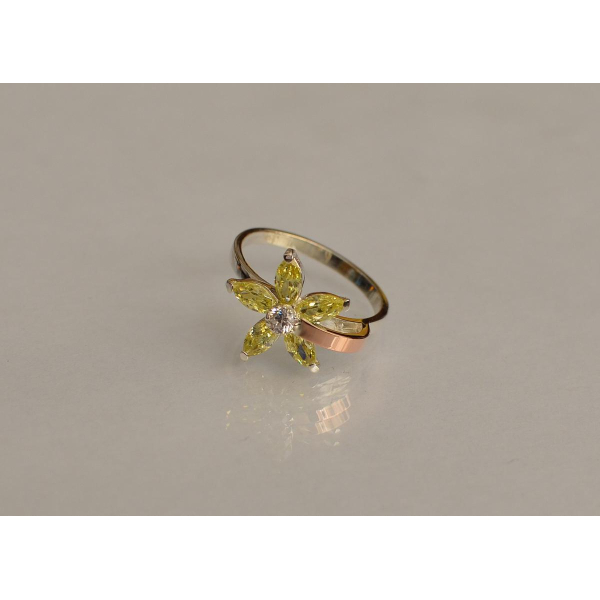 Серебряное кольцо с золотыми вставками (034к)